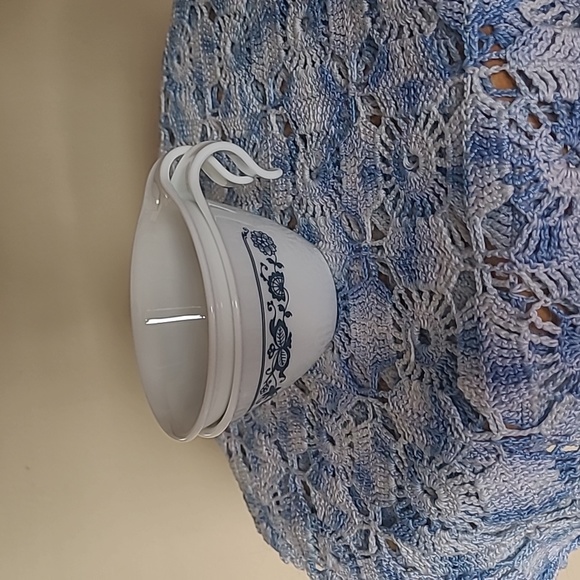 Set of 2 Blue Onion Corelle Tea Cups - Picture 2 of 5